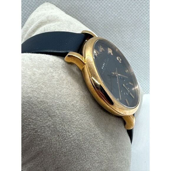 Marc by Marc Jacobs Baker MBM1329 Women\'s Blue Leather Analog Dial Watch JNA843